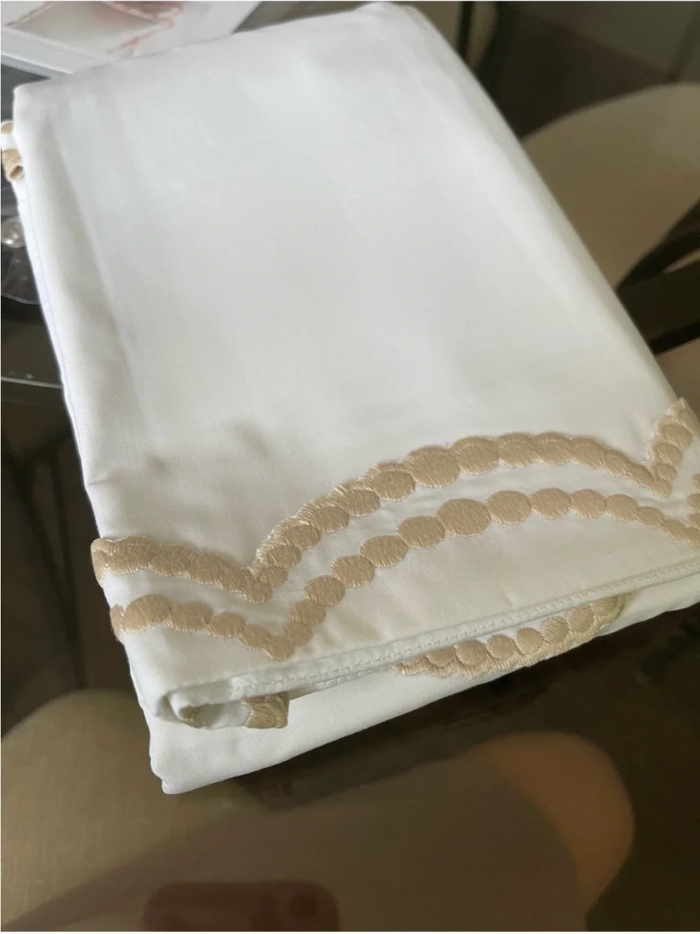 Martha Stewart TROUSSEAU 300thread Count100%Egyptian cotton embroidered Scallop